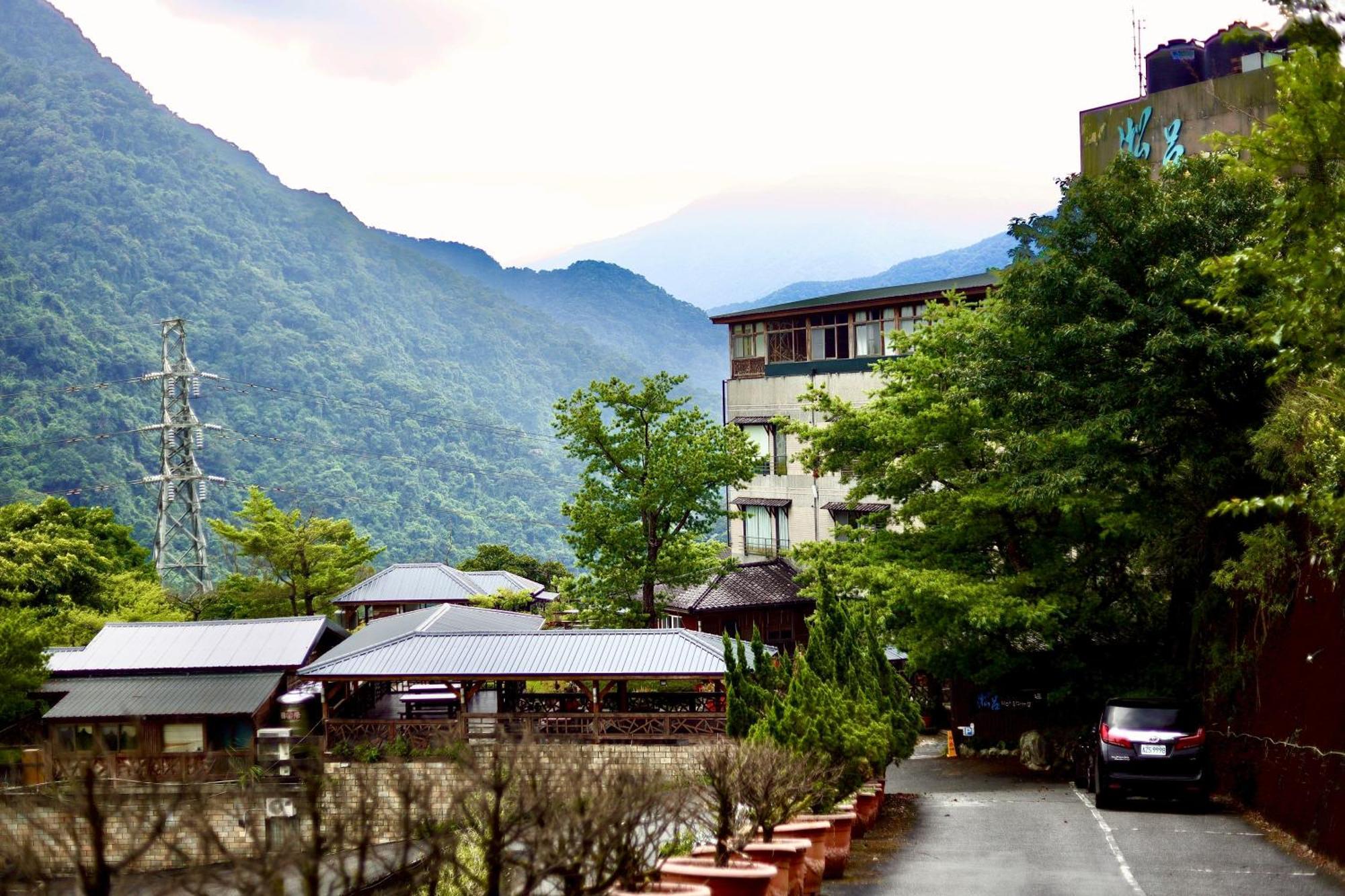 Wulai Sunglyu Hot Spring Resort Ngoại thất bức ảnh